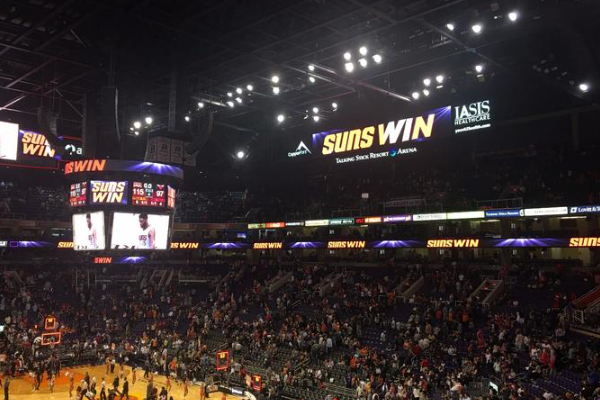 太陽隊的主場是哪個體育場？