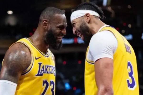 湖人季后賽遭遇0-3落后能否迎來奇跡？