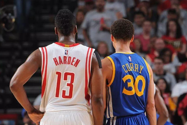 庫(kù)里和哈登誰(shuí)的個(gè)人能力更強(qiáng)？